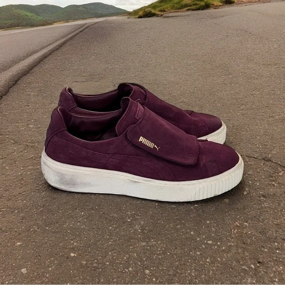 Purple Plum Colored Suede Velcro Pumas Women’s size 9 - Picture 12 of 14